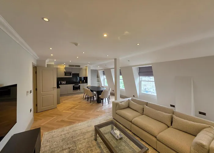 Ashburn Court Apartments London